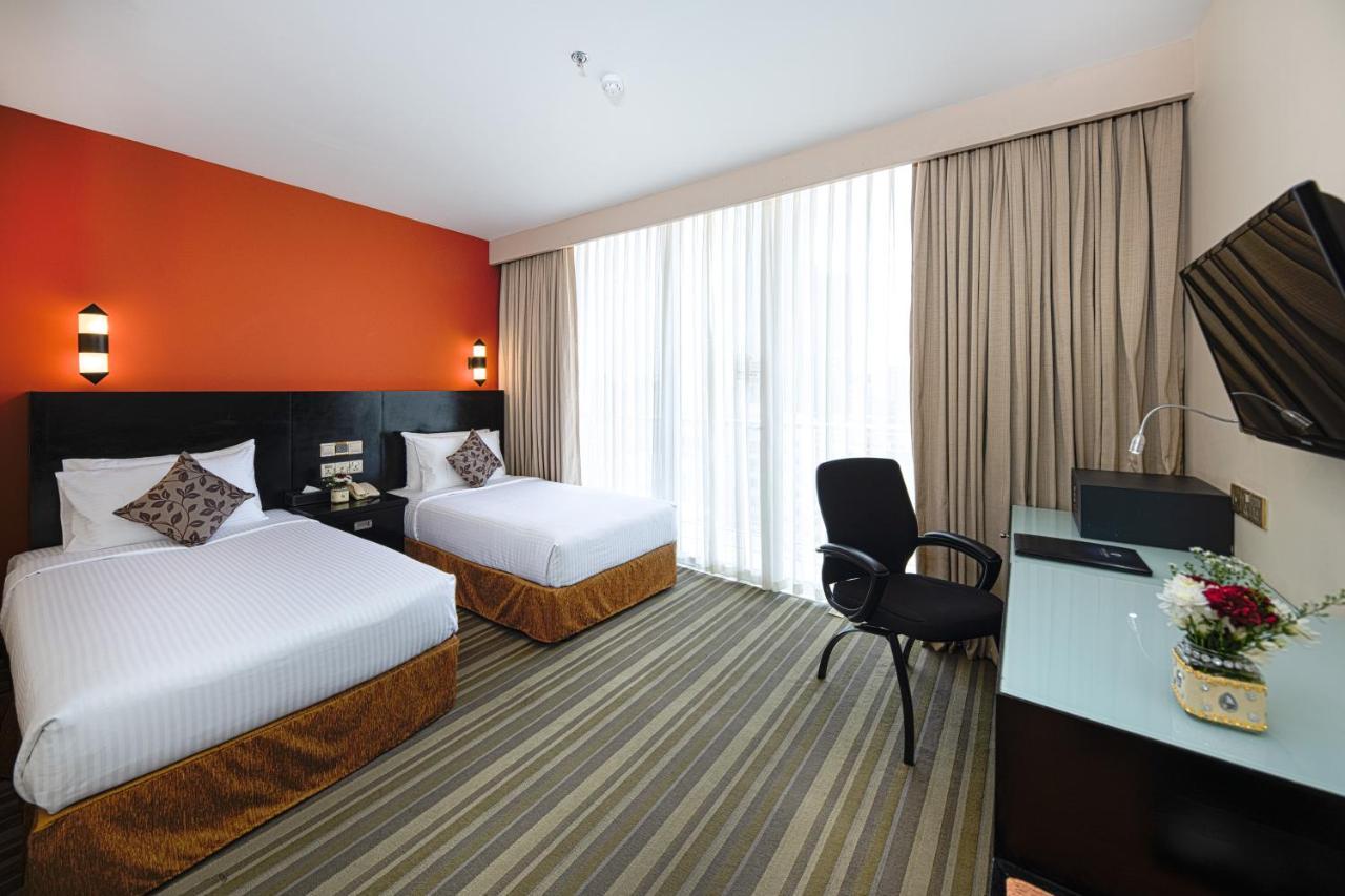 Hotel Pearl Grand By Rathna 4*
