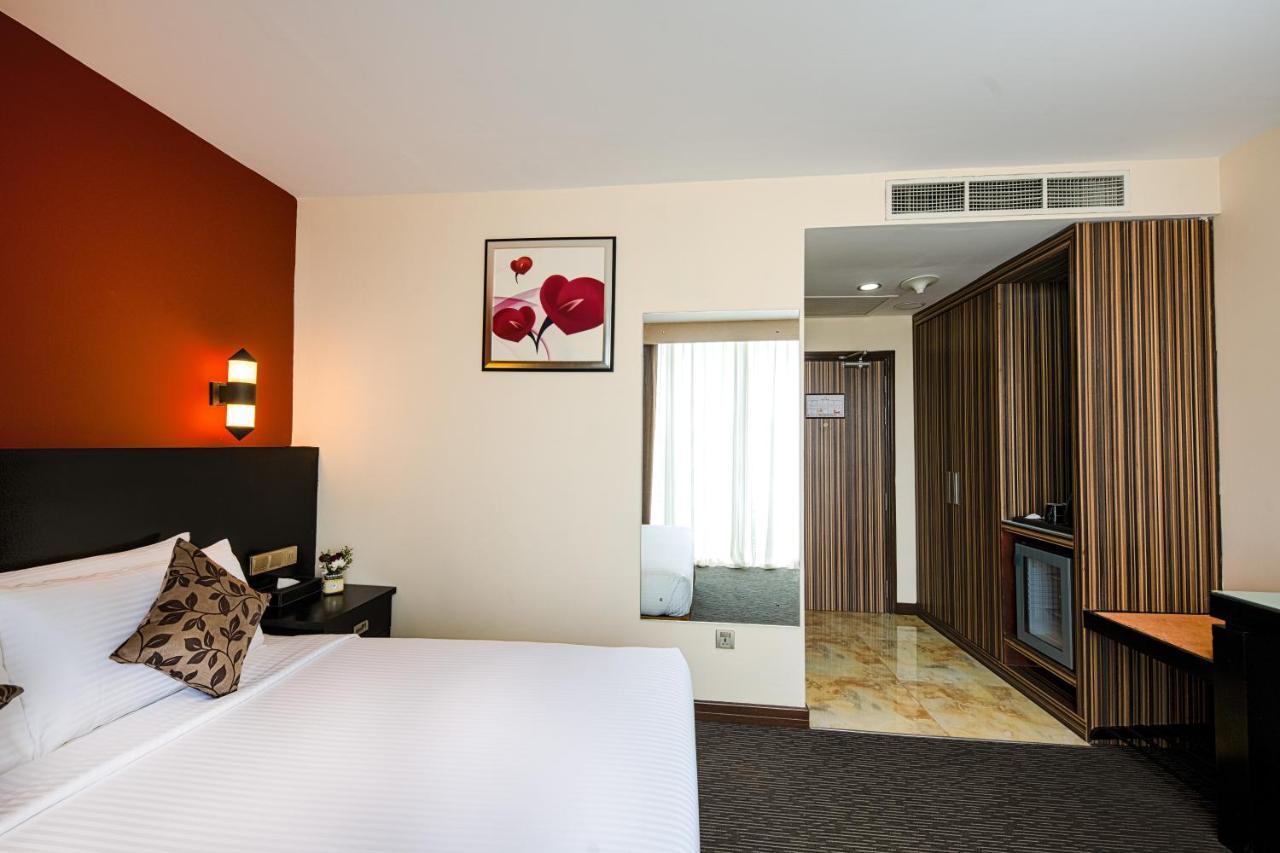 Pearl Grand By Rathna